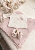 Babytæppe i alpakka silke - strikkekit inkl. opskriftshæfte Leila Hafzi